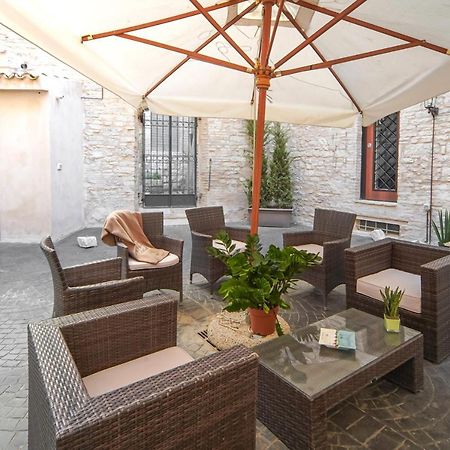 Palazzo Bozzoni Assisi Boutique Apartments Exterior photo