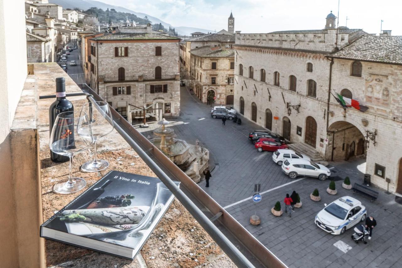Palazzo Bozzoni Assisi Boutique Apartments Exterior photo