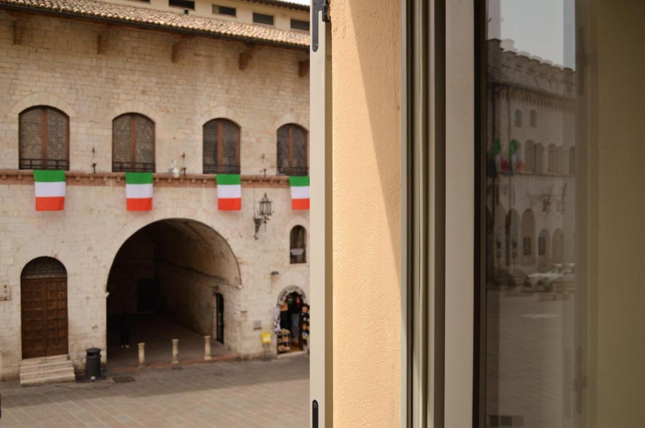 Palazzo Bozzoni Assisi Boutique Apartments Exterior photo